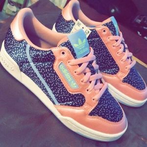 Woman's Adidas  Continental 80 Sneakers